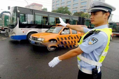 东方交警最新爆料新闻,多起交通违法行为引发社会关注  第2张